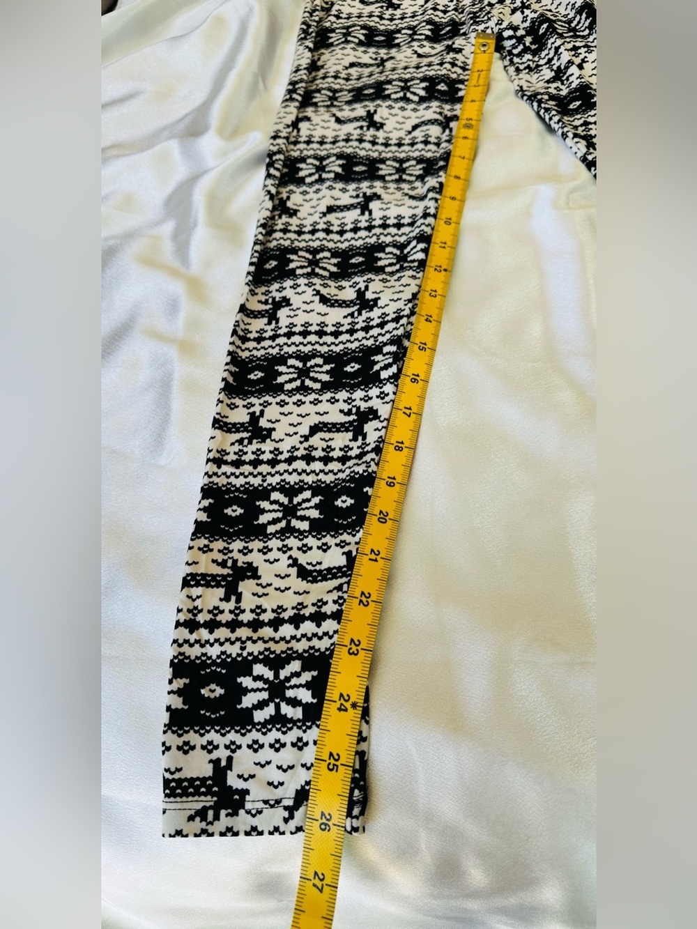 Always Black & White Fair Isle Pattern Leggings - Picture 2 of 5